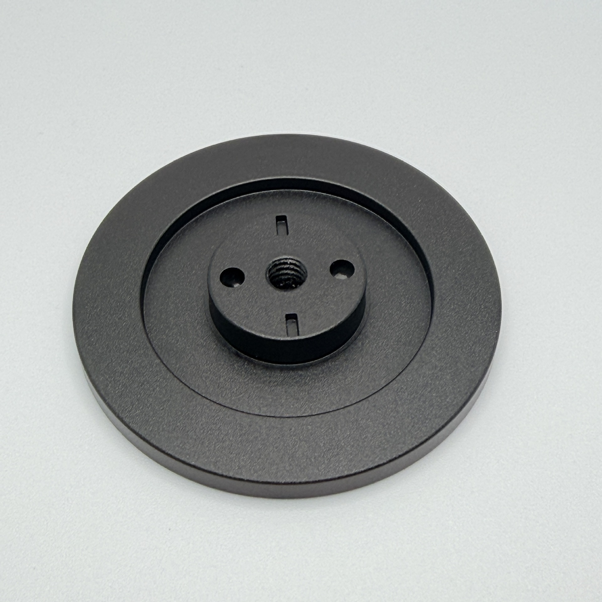 Aluminum alloy MagSafe magnetic disc with 1/4 screw hole backplate, magnetic base accessory for live streaming phone stand