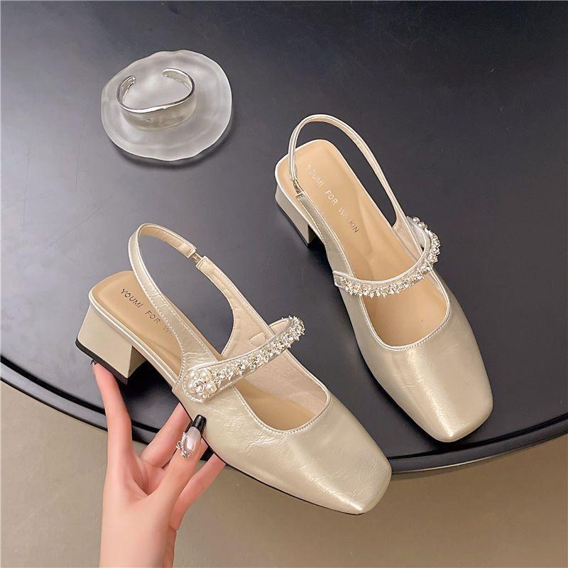 2026 New Summer Fashionable French Style Rhinestone Toe-Covered Comfortable Women's Outdoor Fashion Chunky Heel Mary Jane Sandals
